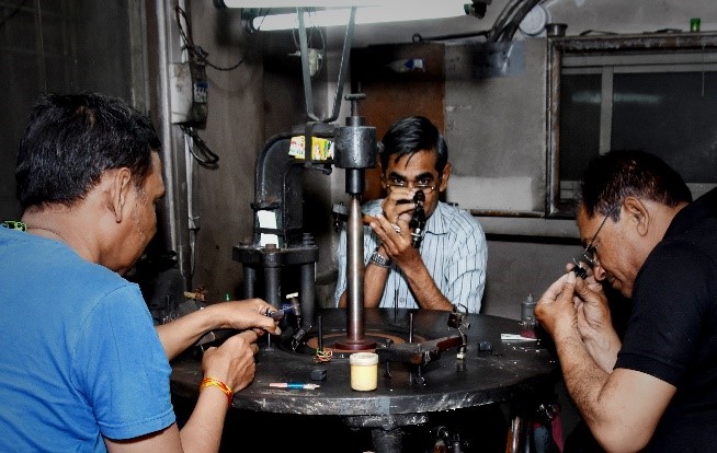 Diamond cluster manufacturing